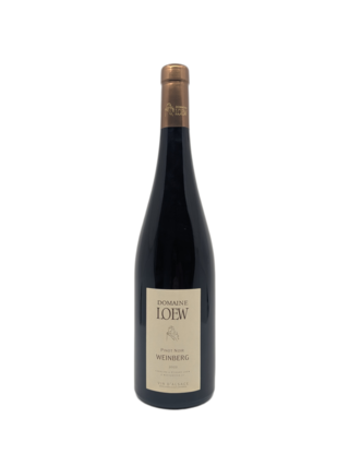 Domaine Loew AOC Alsace Pinot Noir Weinberg Domaine Loew AOC Alsace Pinot Noir Weinberg